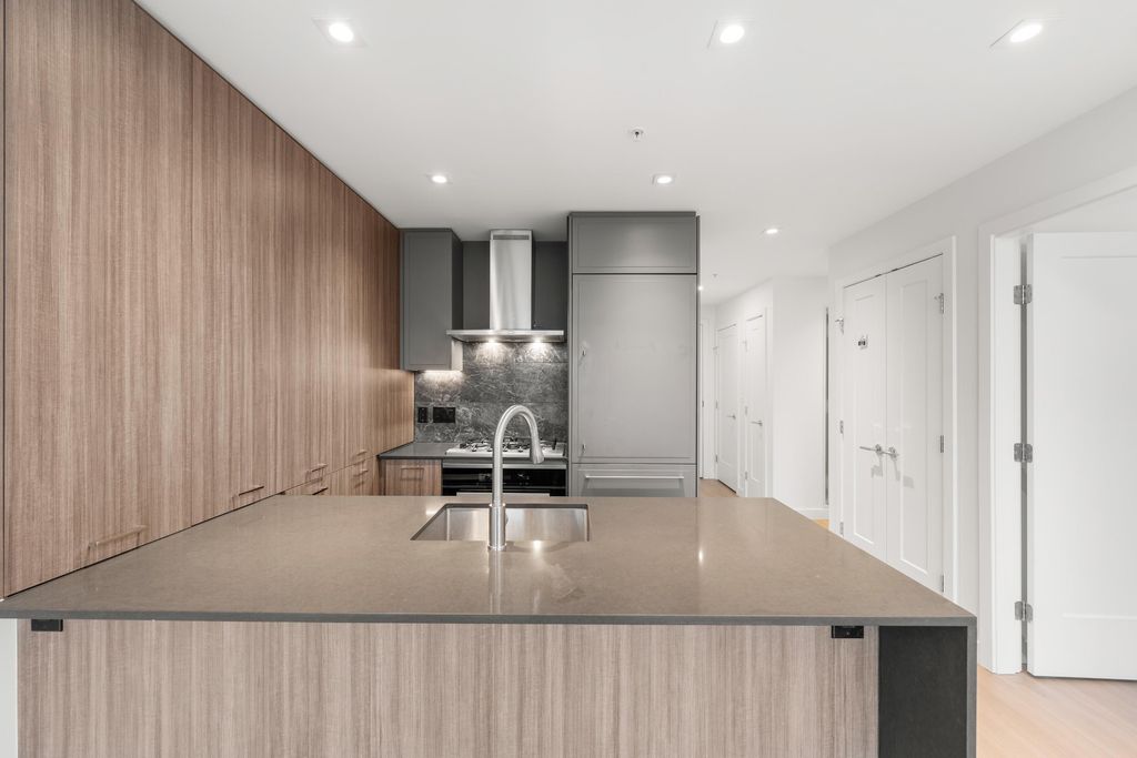 listing image 1100412726949783630