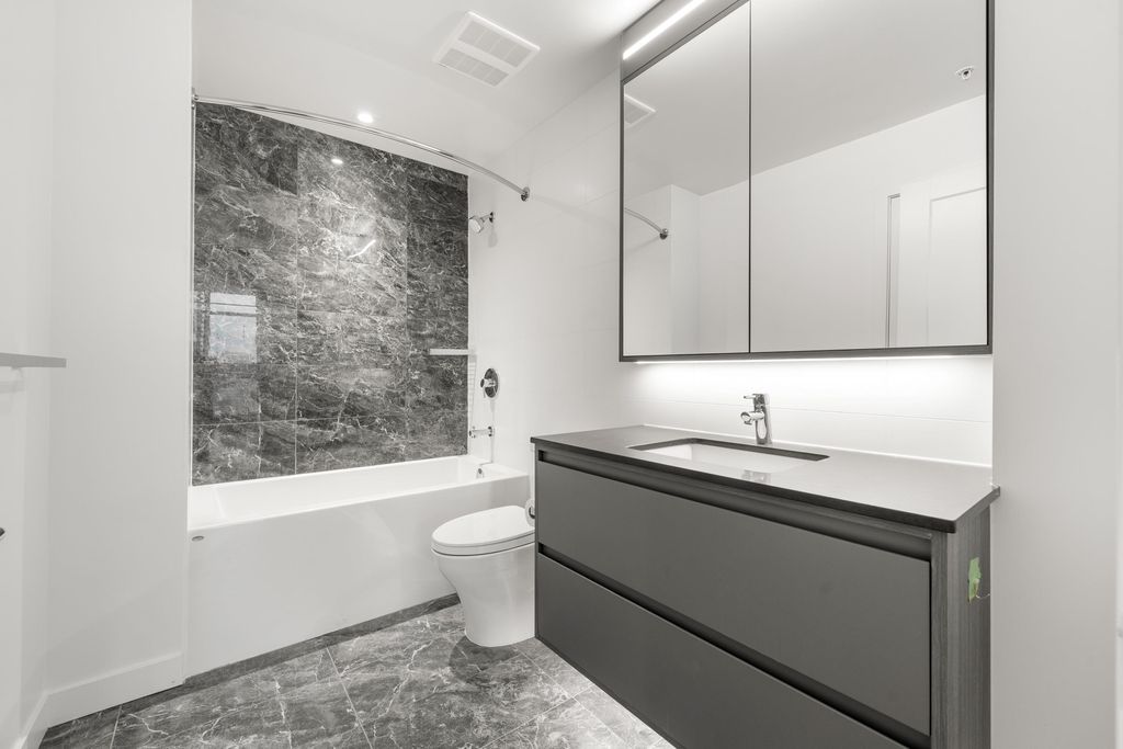 listing image 1100104924216332751