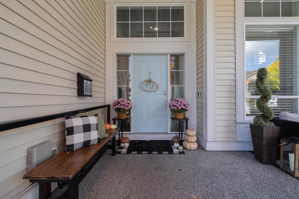 Photo of 19670 68a Avenue, Langley, BC V2Y 3H2 (MLS # R3168207)