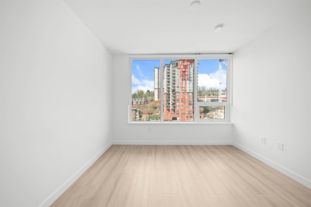 listing image 1107190451448852829