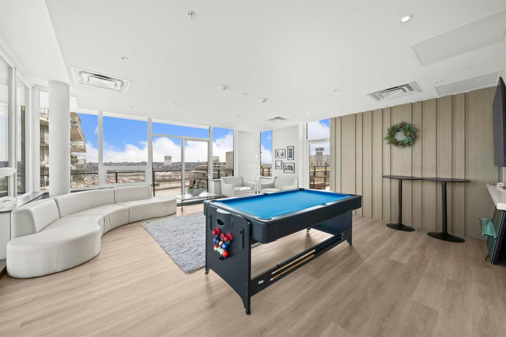 listing image 1102426884797084388