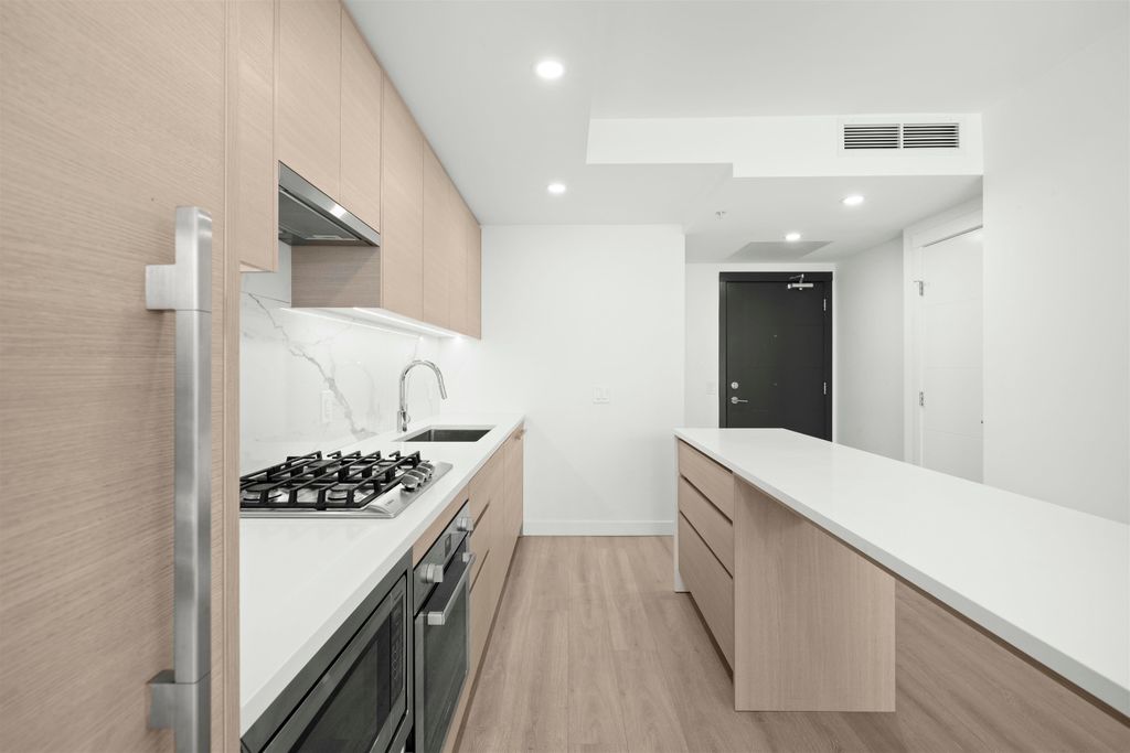 listing image 1104176925234278556
