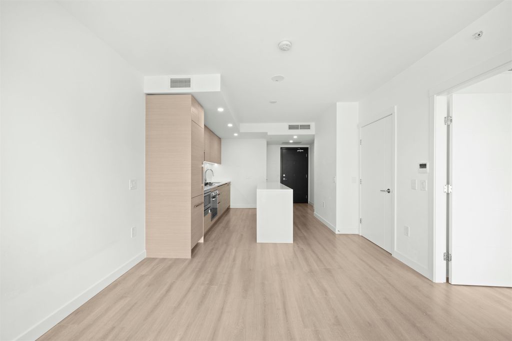 listing image 1102099852548773005
