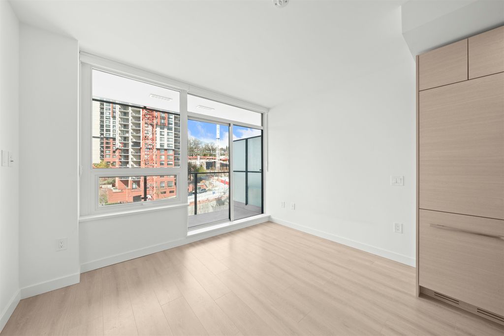 listing image 1107342937508330057