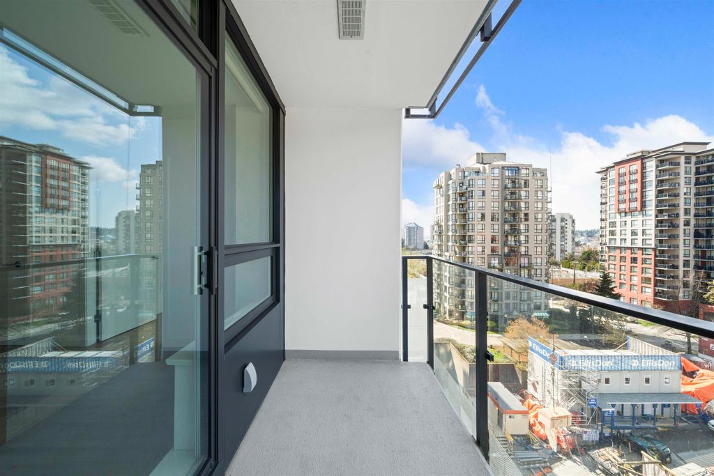 listing image 1102231022337512674