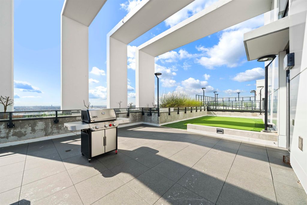 listing image 1107586238680260853