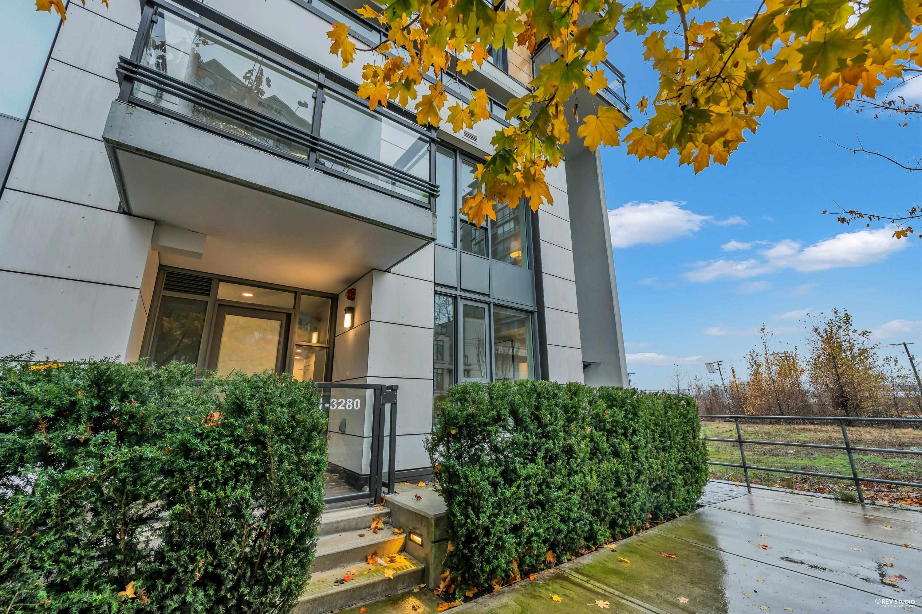 3280 Corvette Way TH1