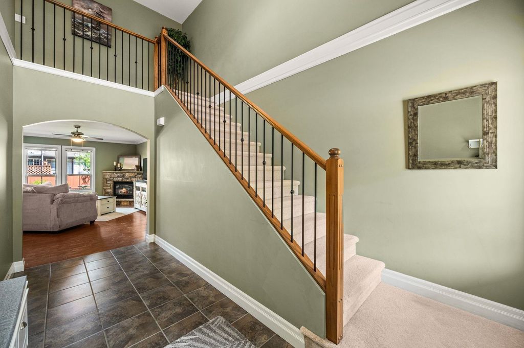 listing image 1109393060216201625