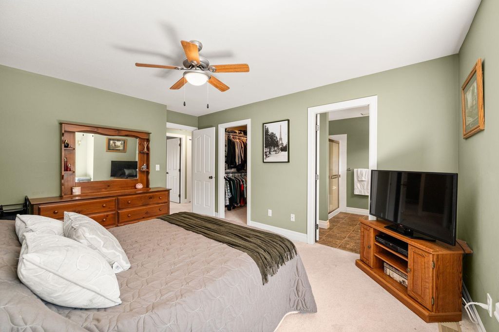 listing image 1106339915475050343
