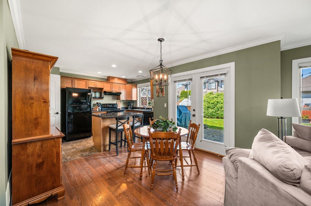 listing image 1109592359413313641