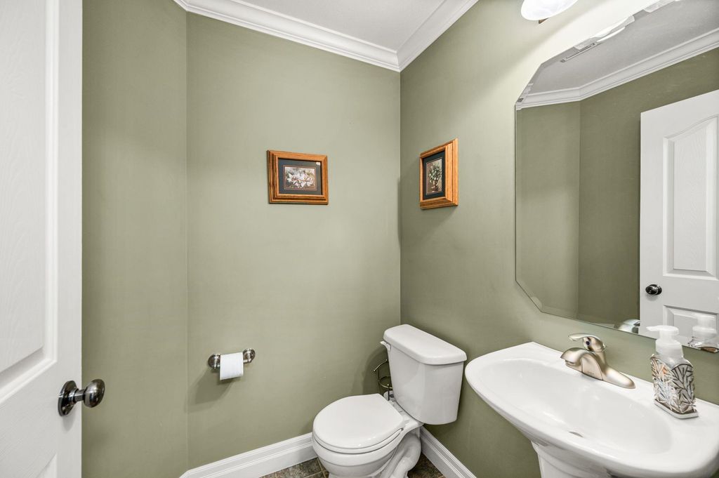listing image 1105708341828441237