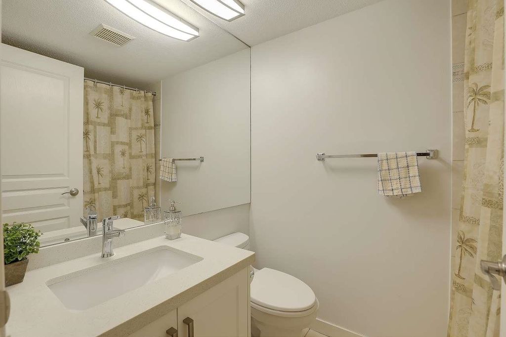 listing image 1106944668380177152