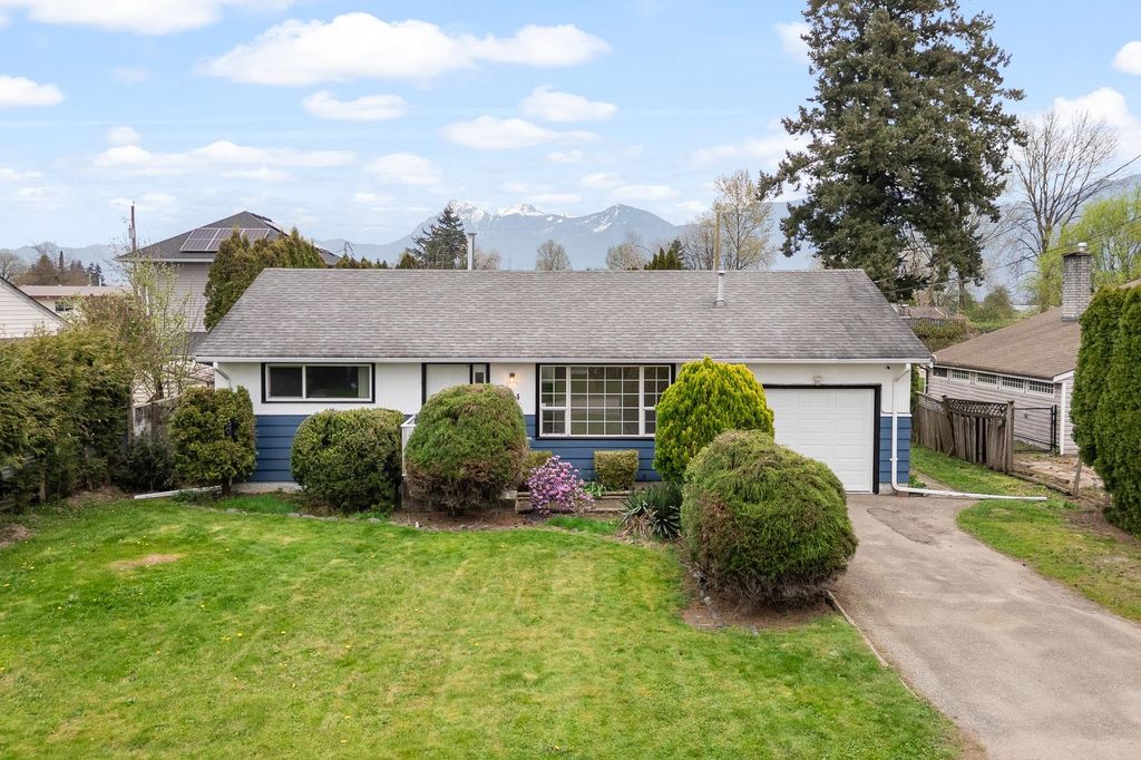 Photo of 9144 Holly Street, Chilliwack, BC V2P 6A7 (MLS # R3110478)