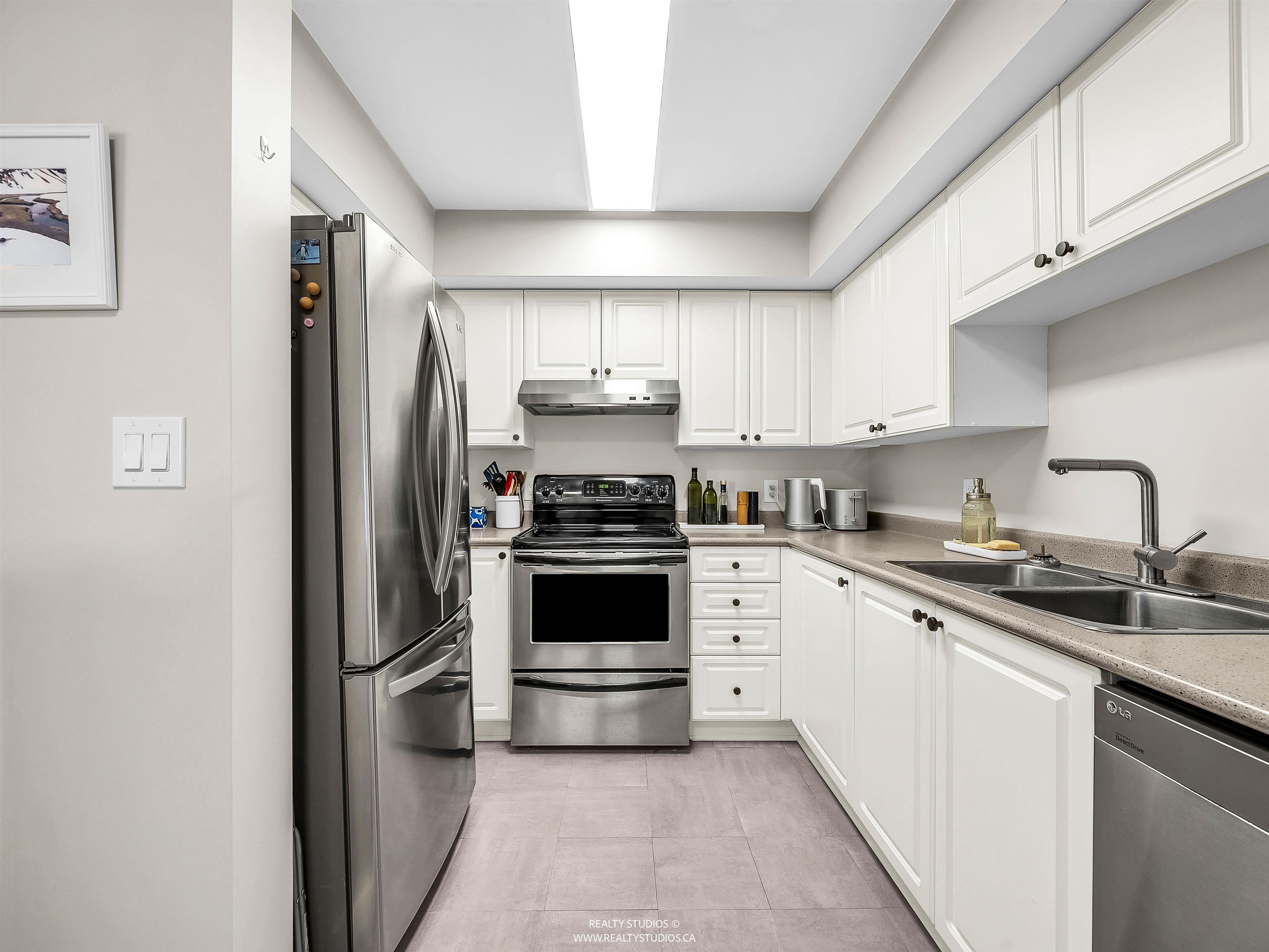 223 Mountain Highway 303