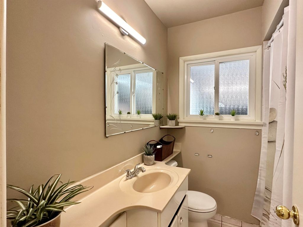 listing image 1108138975926315983
