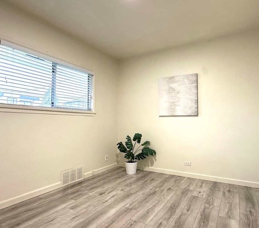 listing image 1108131039428943161