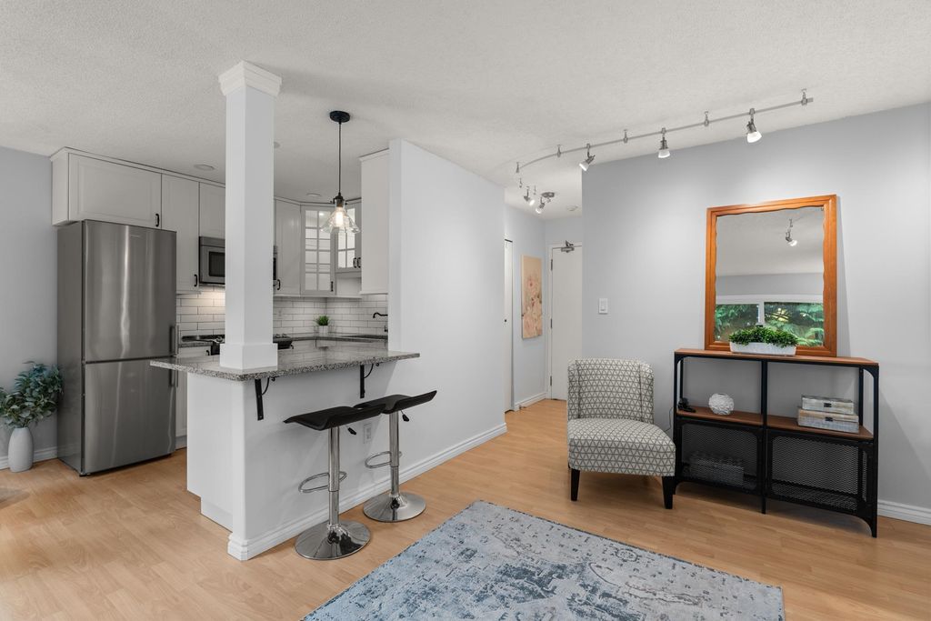 listing image 1105239952036831271