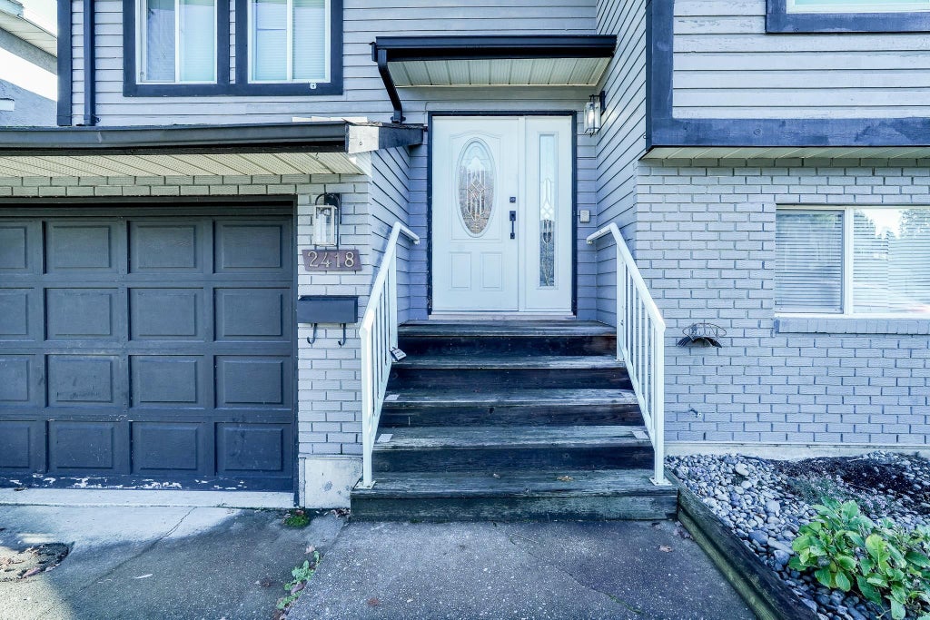 Photo of 2418 Wayburne Crescent, Langley, BC V2Y 1B7 (MLS # R3149709)
