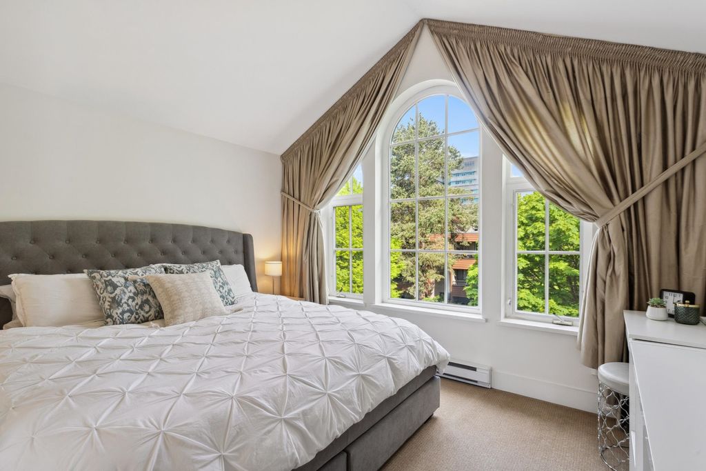 listing image 1101945682425828601