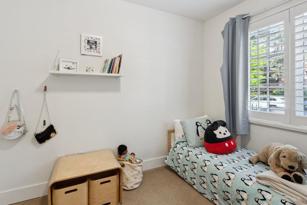 listing image 1106736316402198991