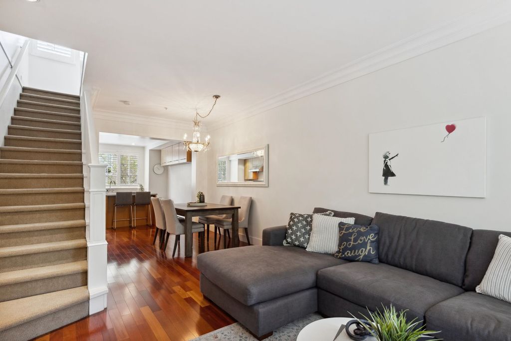 listing image 1105128924423173359