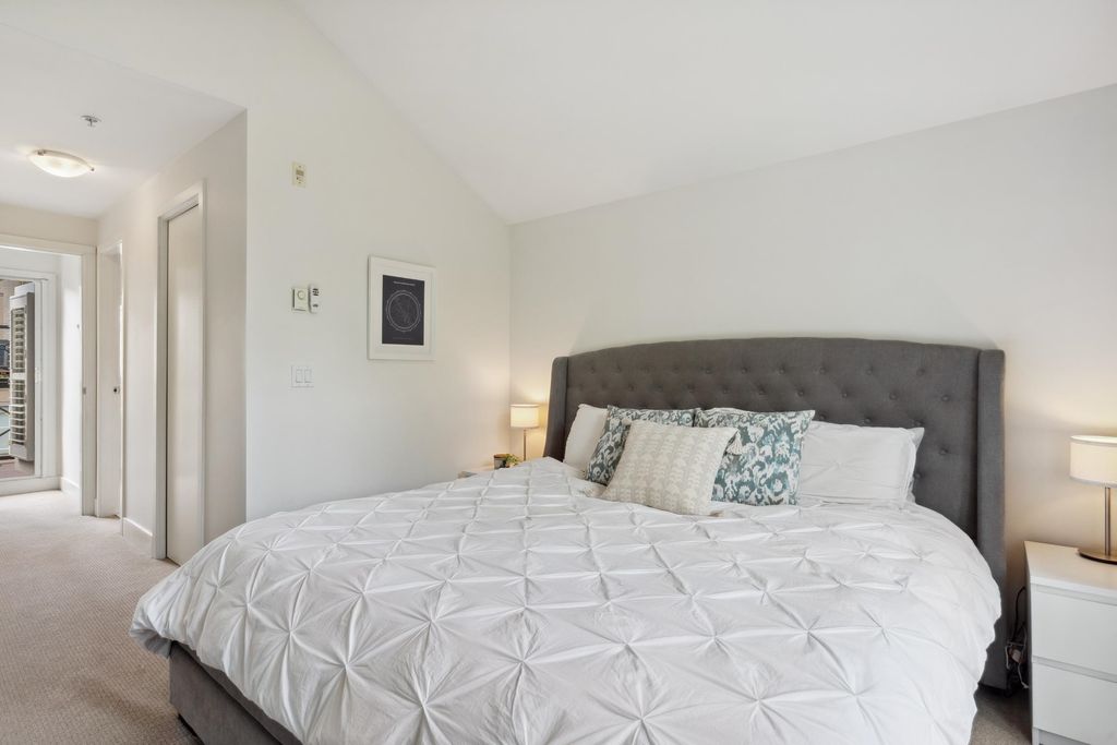 listing image 1107073922325727360