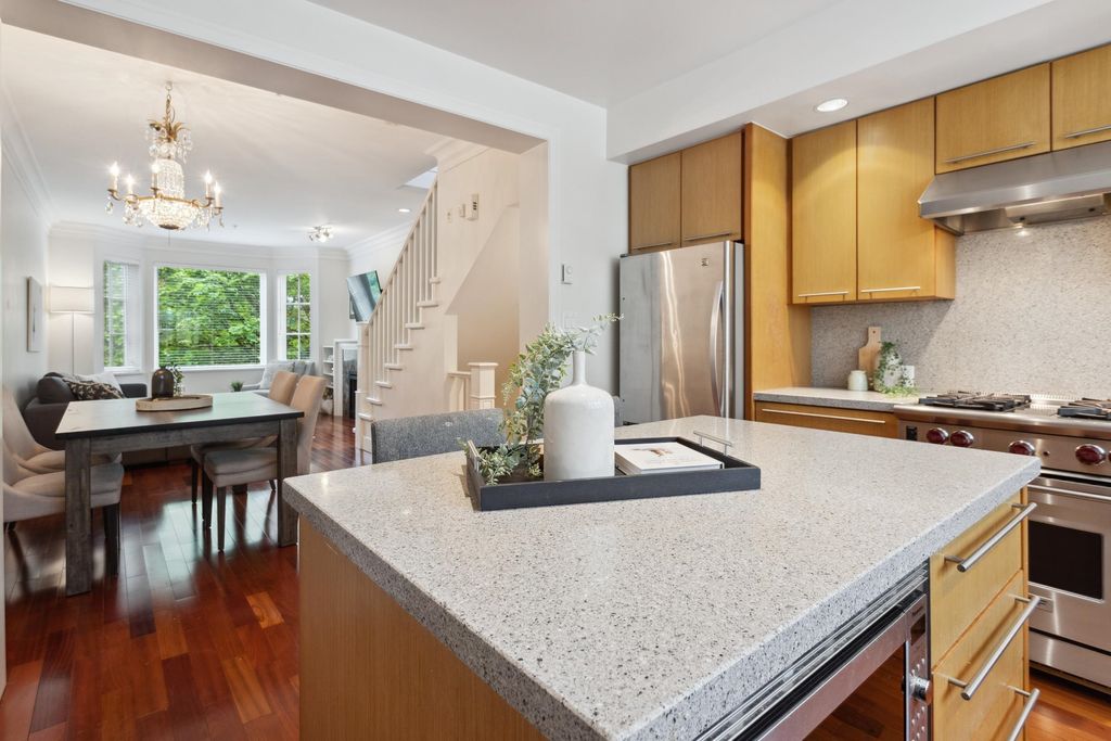 listing image 1105138484758883174