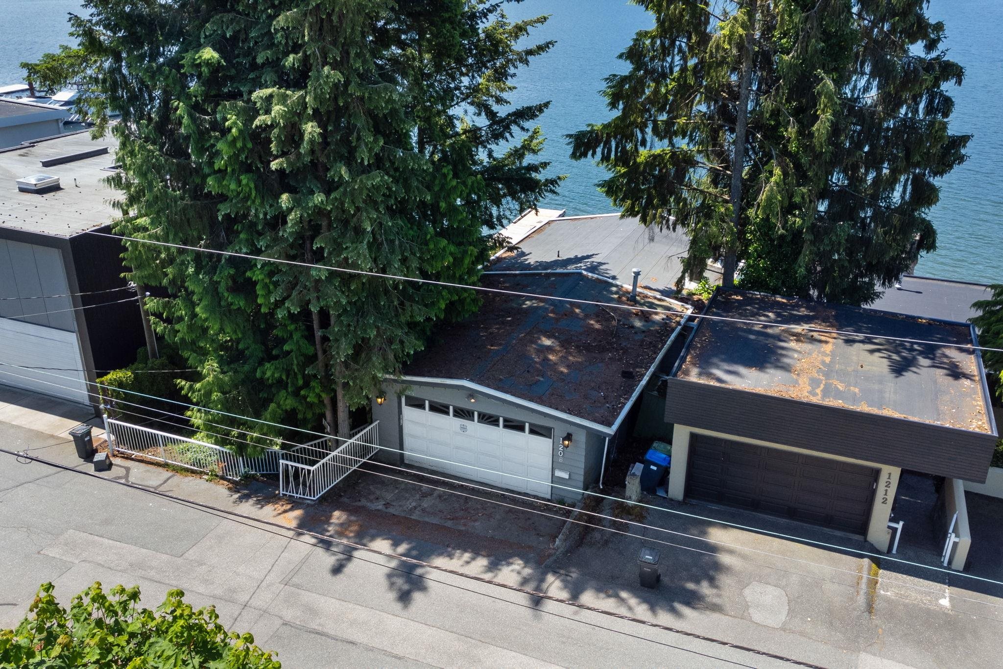1208 Alderside Road