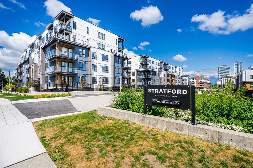 Photo of 20057 82 Avenue #53, Langley, BC V2Y 3S4 (MLS # R3147324)