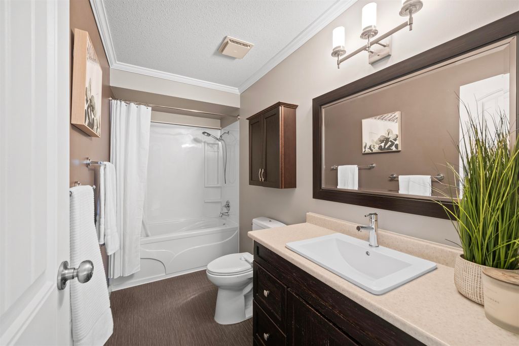 listing image 1107548705089829380