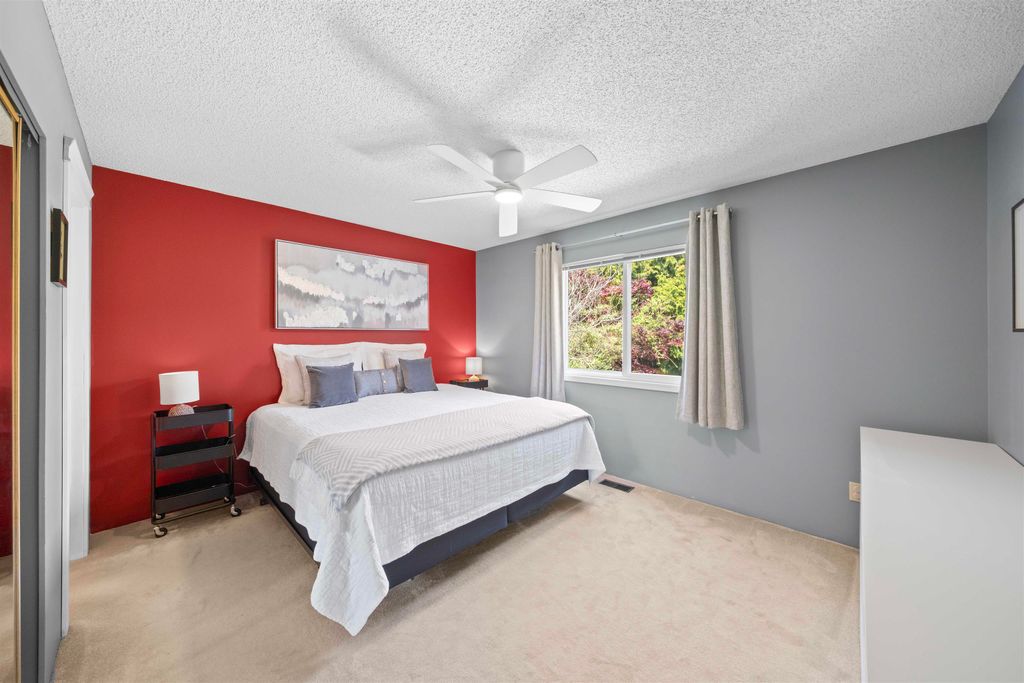 listing image 1104740877558976970