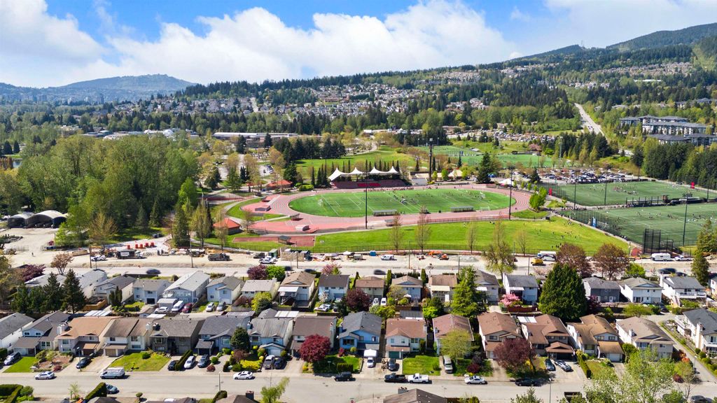 listing image 1101637490234981405
