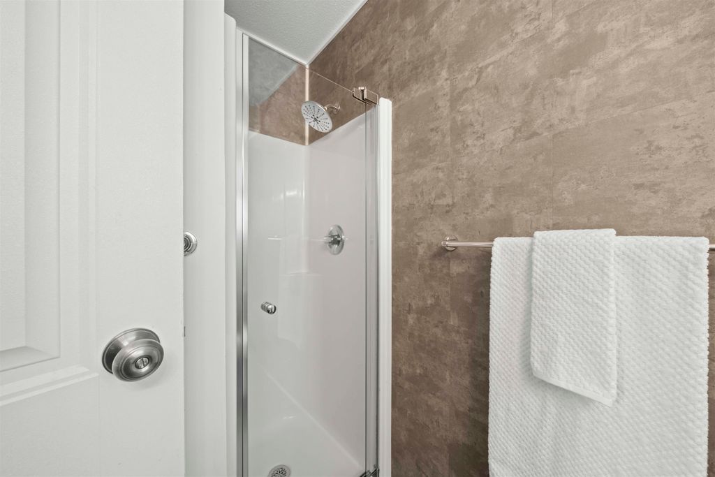 listing image 1104962893536076780