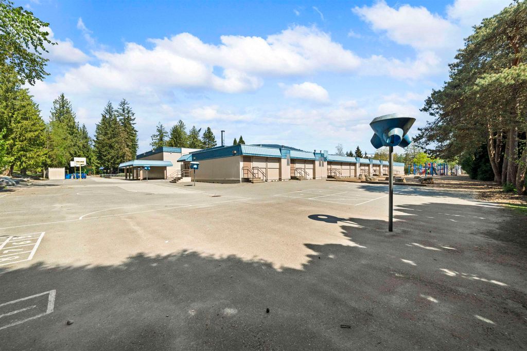 listing image 1108994124531542923