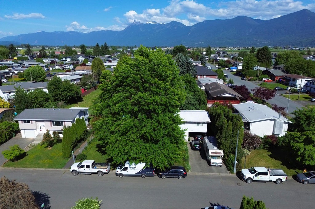 Photo of 8708 Cornwall Crescent, Chilliwack, BC V2P 7E6 (MLS # R3126645)