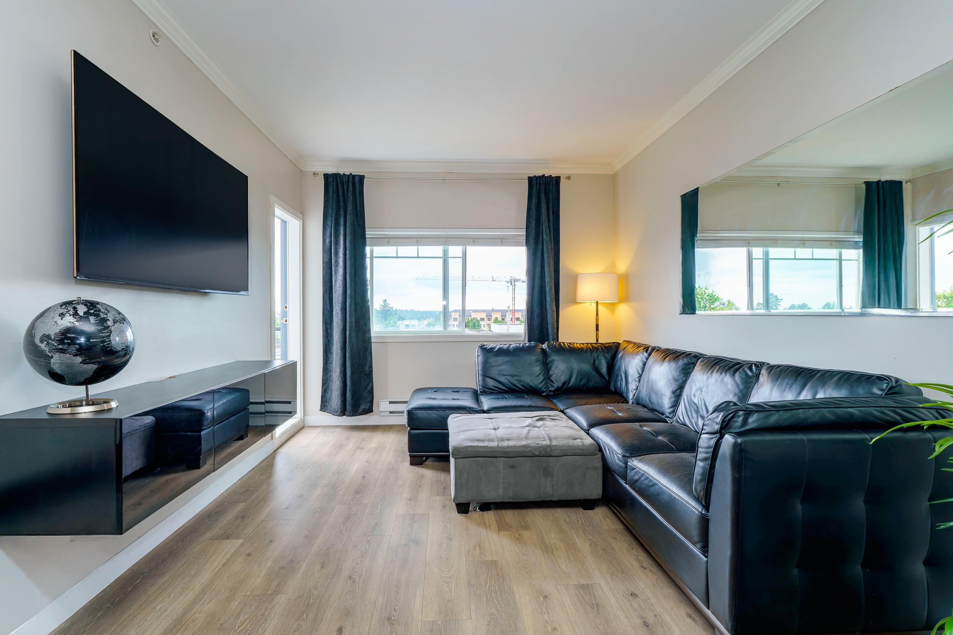 22363 Selkirk Avenue 401