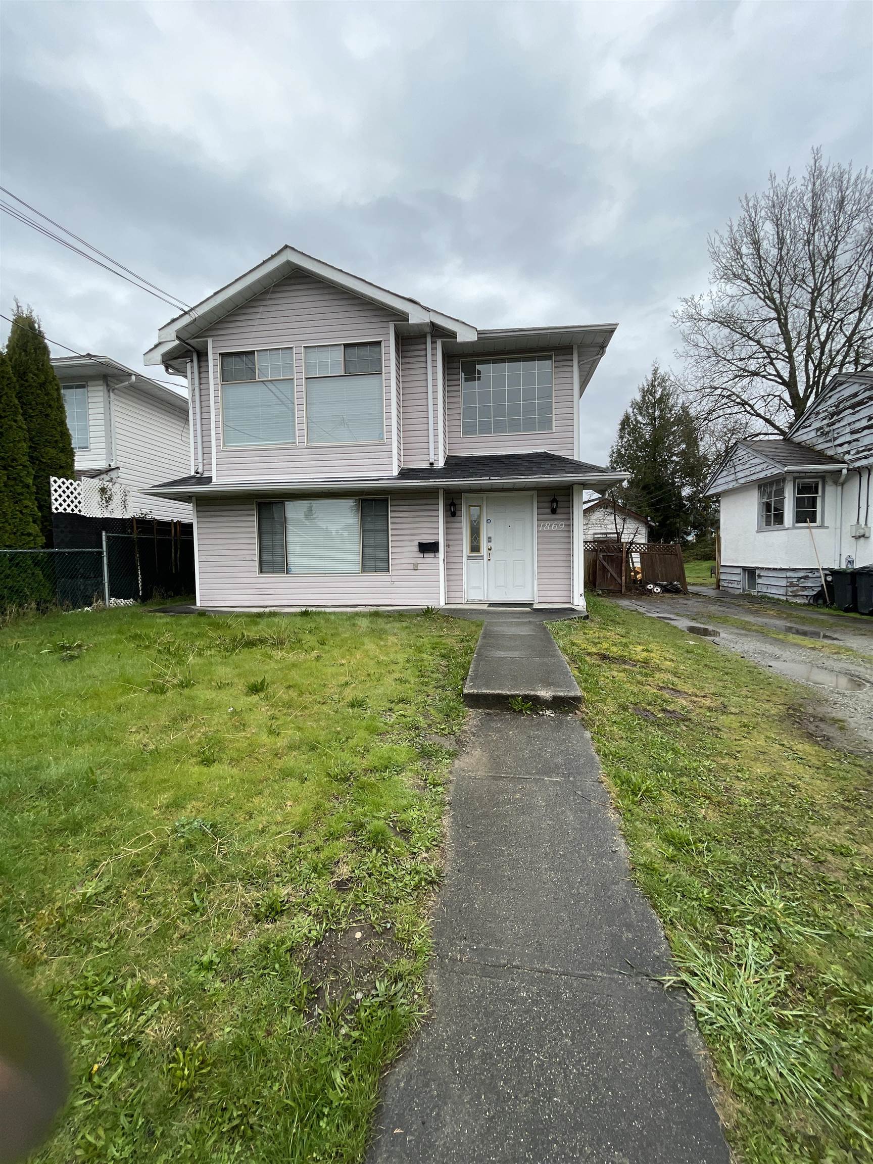 1869 Prairie Avenue