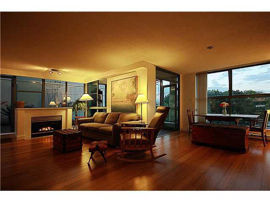 listing image 1102788366108662189