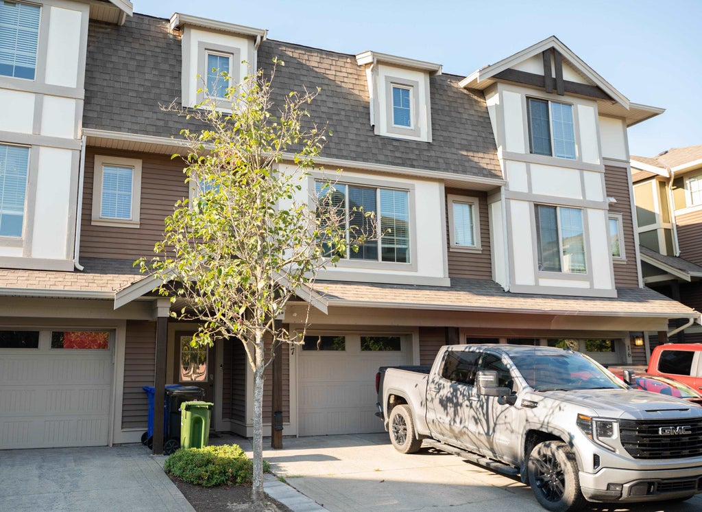 Photo of 45025 Wolfe Road #17, Chilliwack, BC V2P 7V9 (MLS # R3154018)