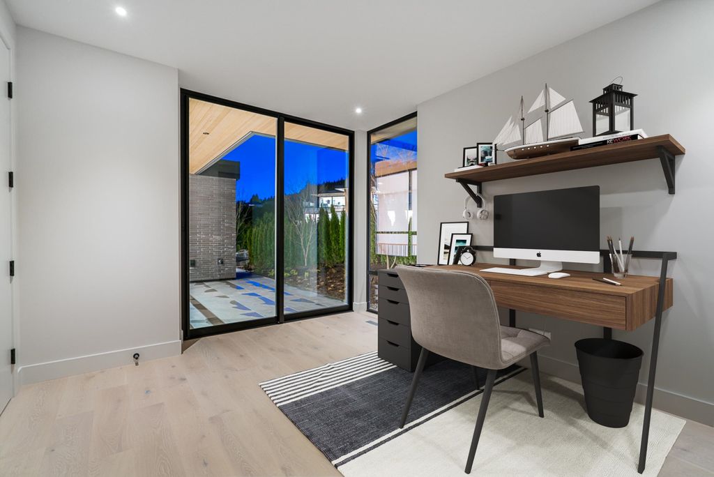 listing image 1105646930233561352