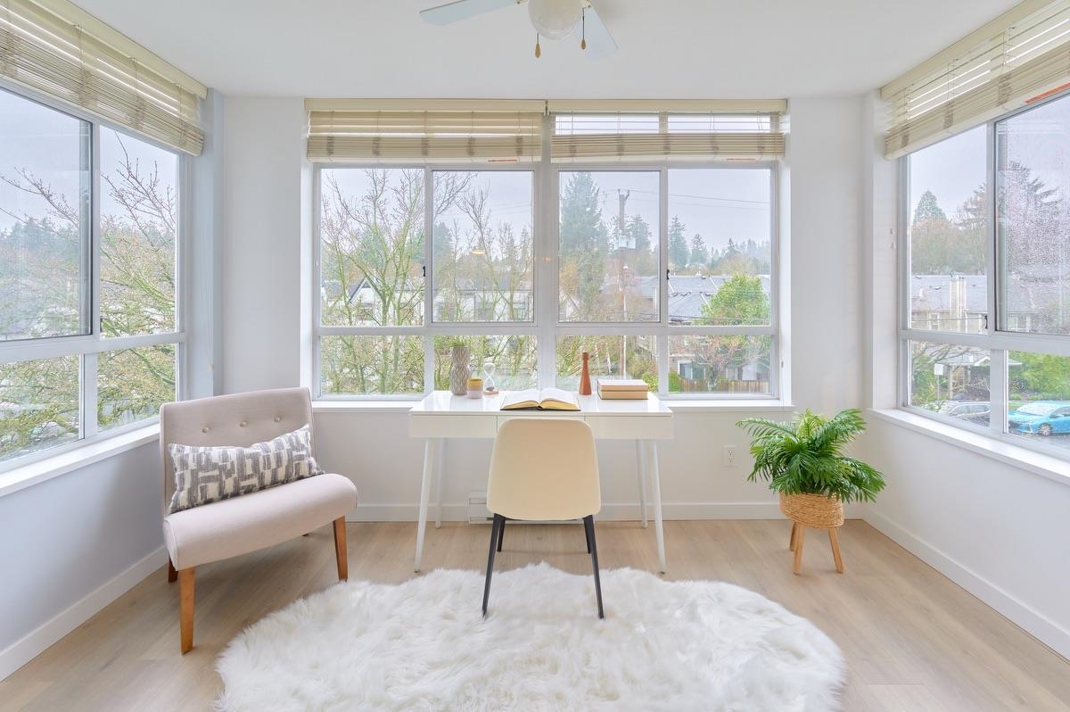 855 W 16th Street 313