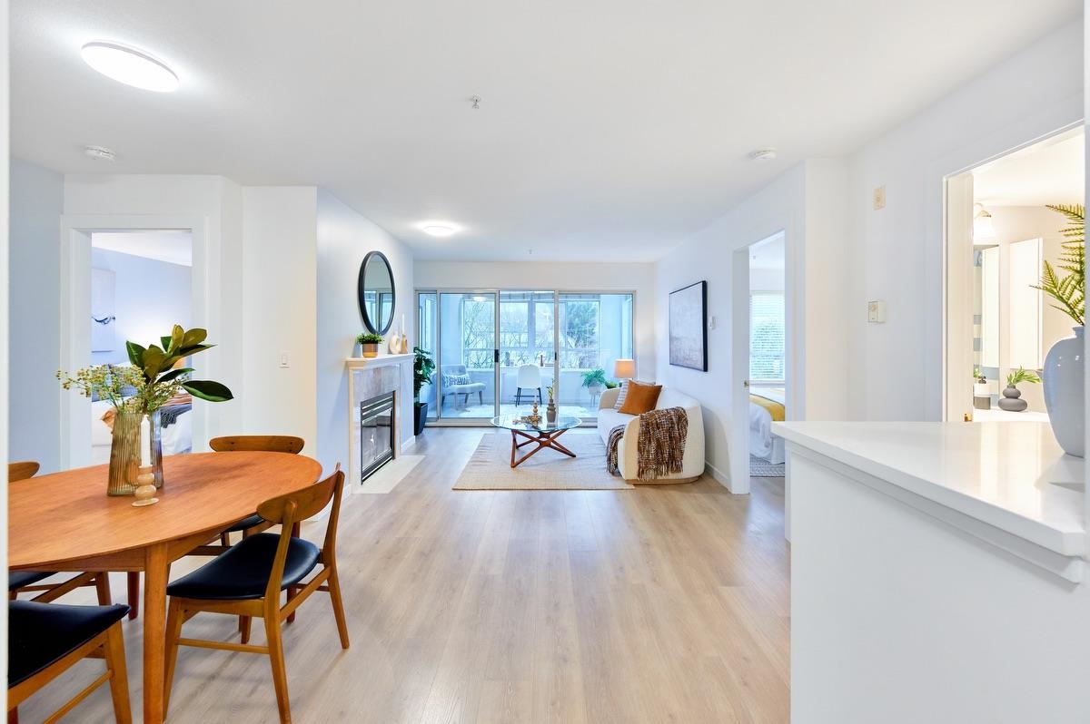 855 W 16th Street 313