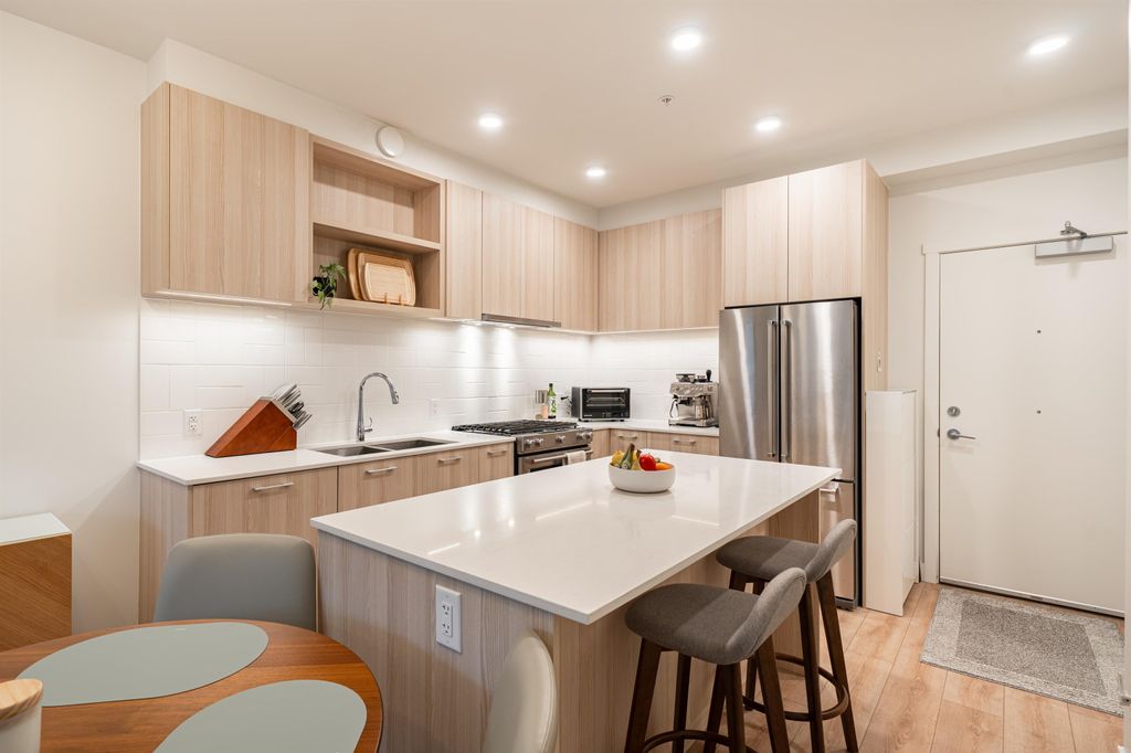 listing image 1107870524503640615