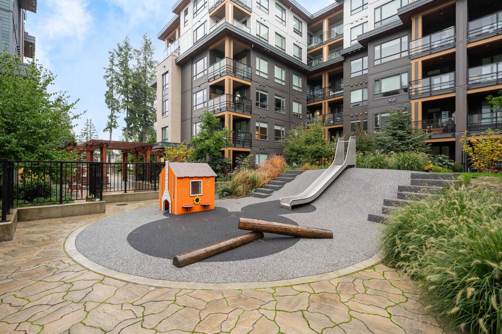 listing image 1108080247332278544