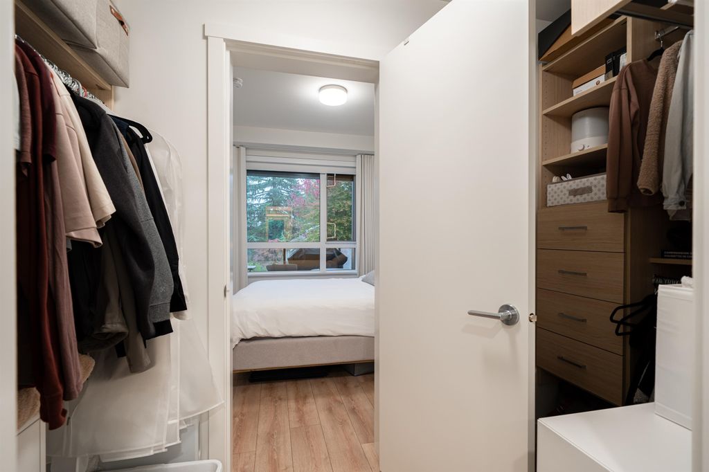 listing image 1100538129622004284