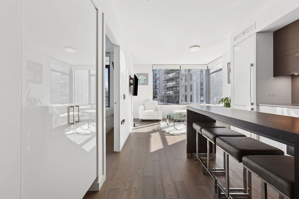 listing image 1101364230462774151