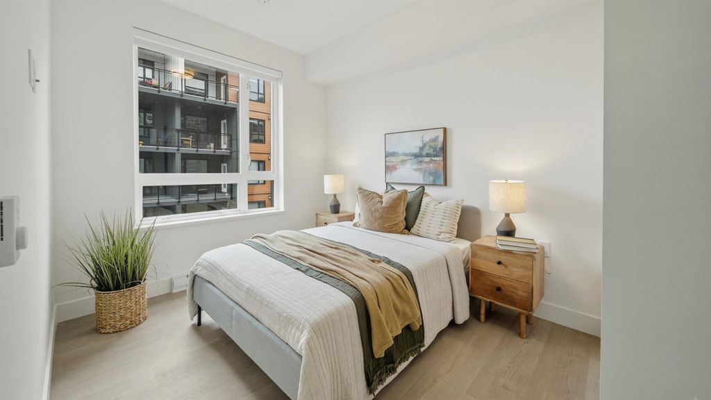 listing image 1100944797959730819