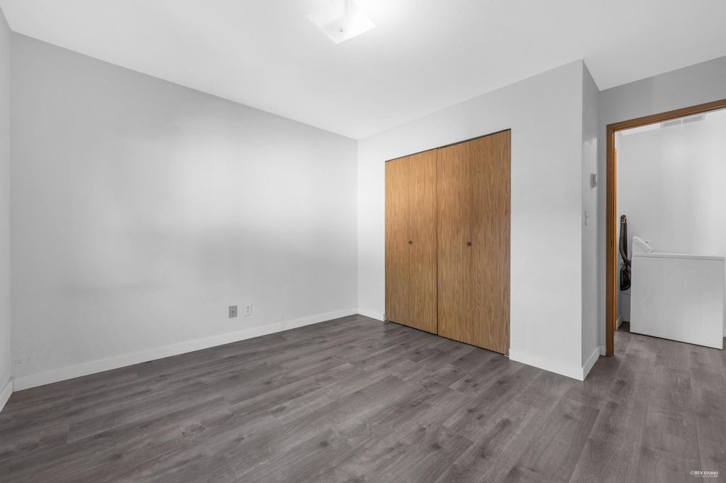 listing image 1101104259140448748