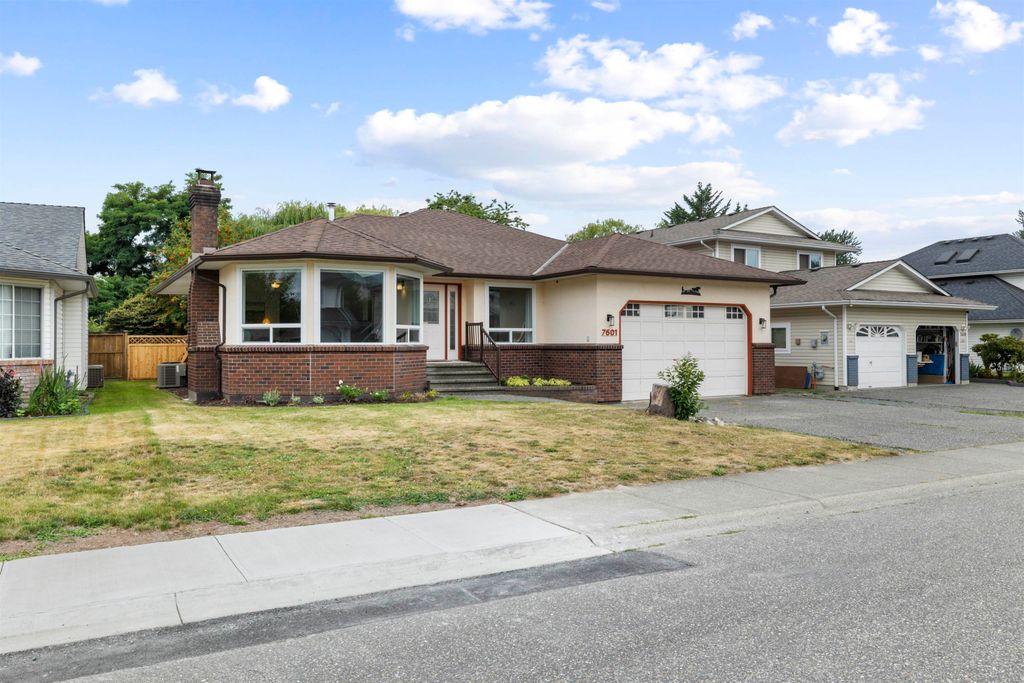 Photo of 7601 Sapphire Drive, Chilliwack, BC V2R 3A7 (MLS # R3148365)