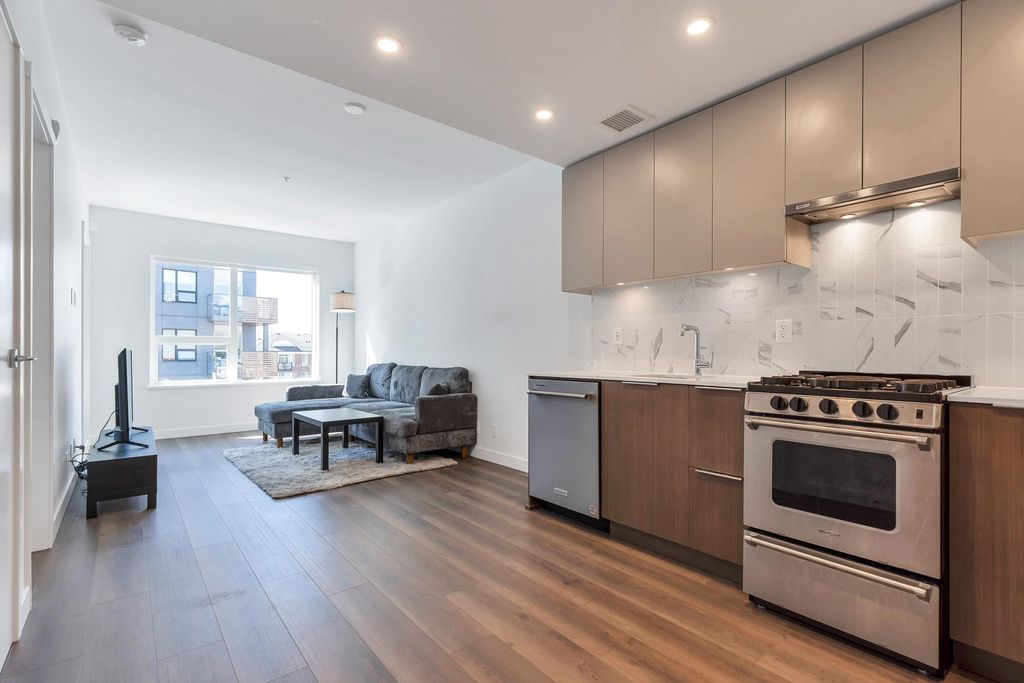 listing image 1106843894090111644